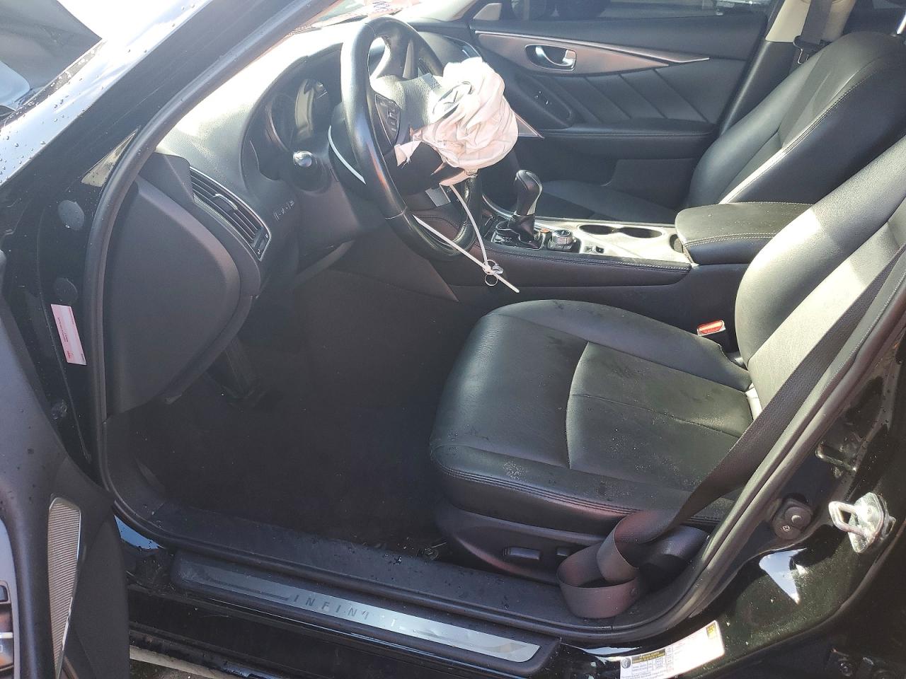 INFINITI Q50 3.0t P 3.0t Premium