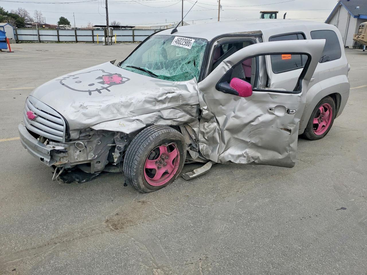 Salvage Chevrolet HHR Image