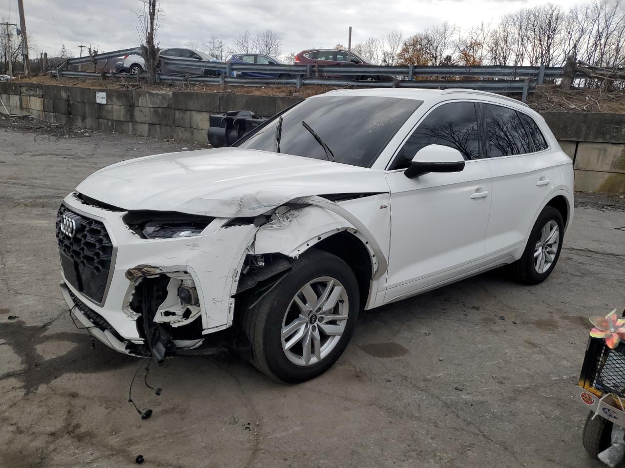 Salvage Audi Q5 Image