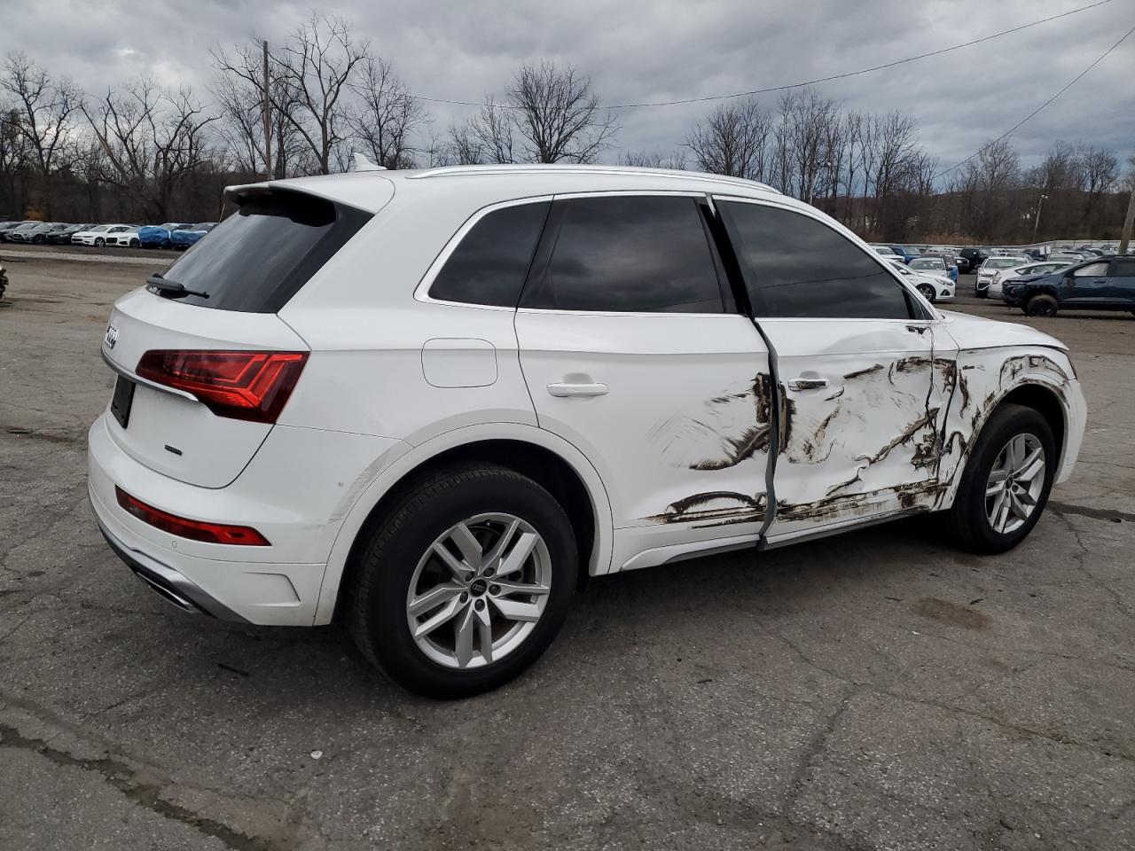Audi Q5 Premium 45