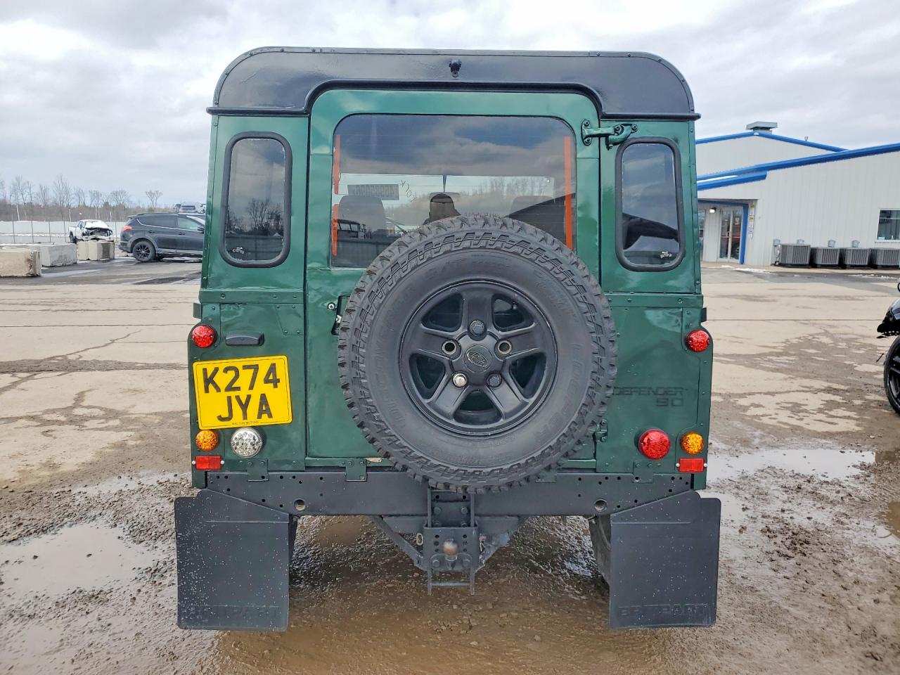 Land Rover Defender