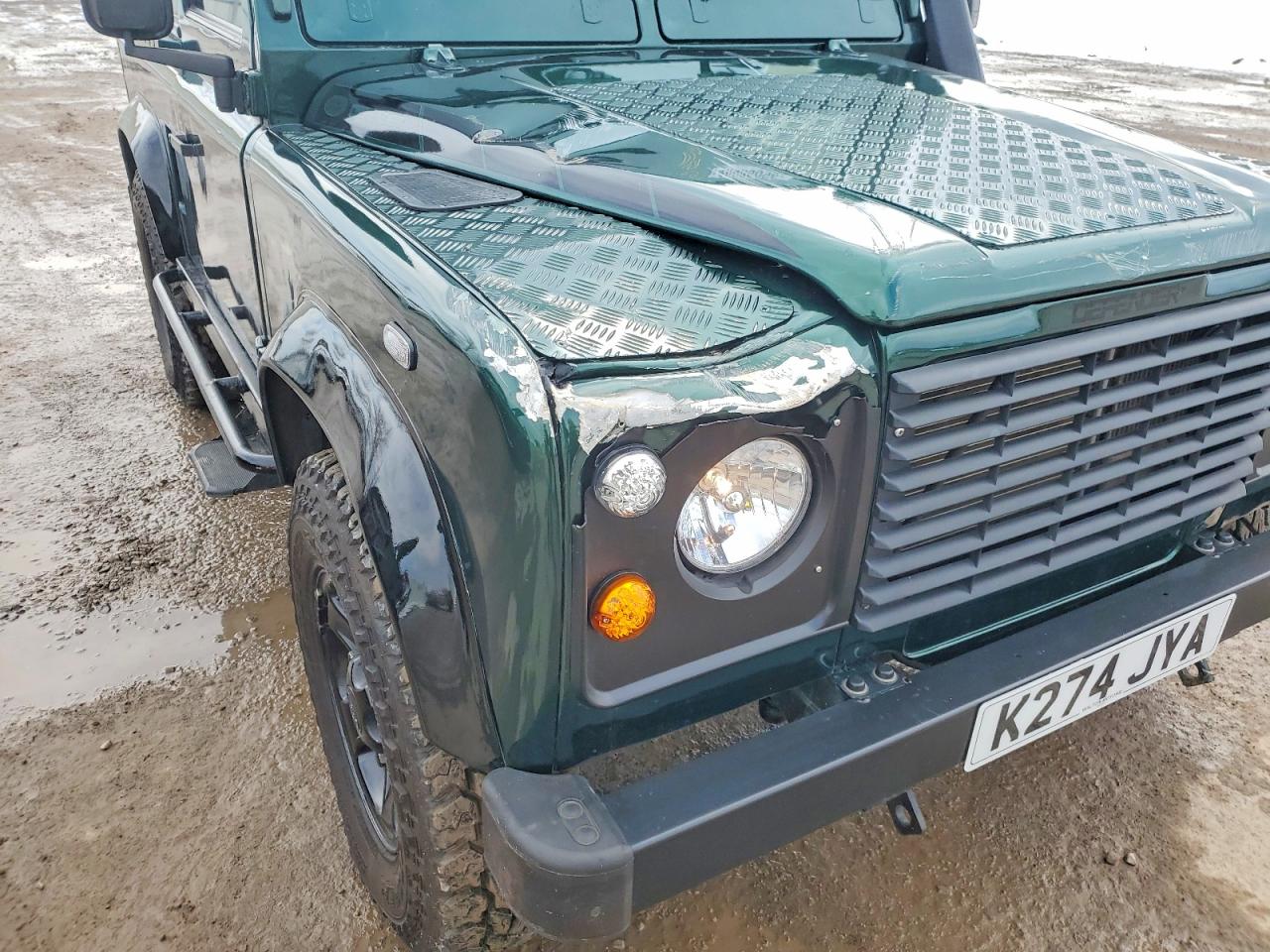Land Rover Defender