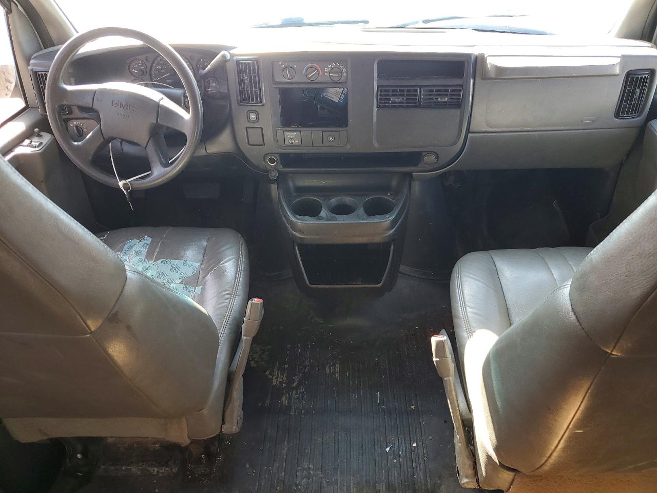 GMC Savana G3500