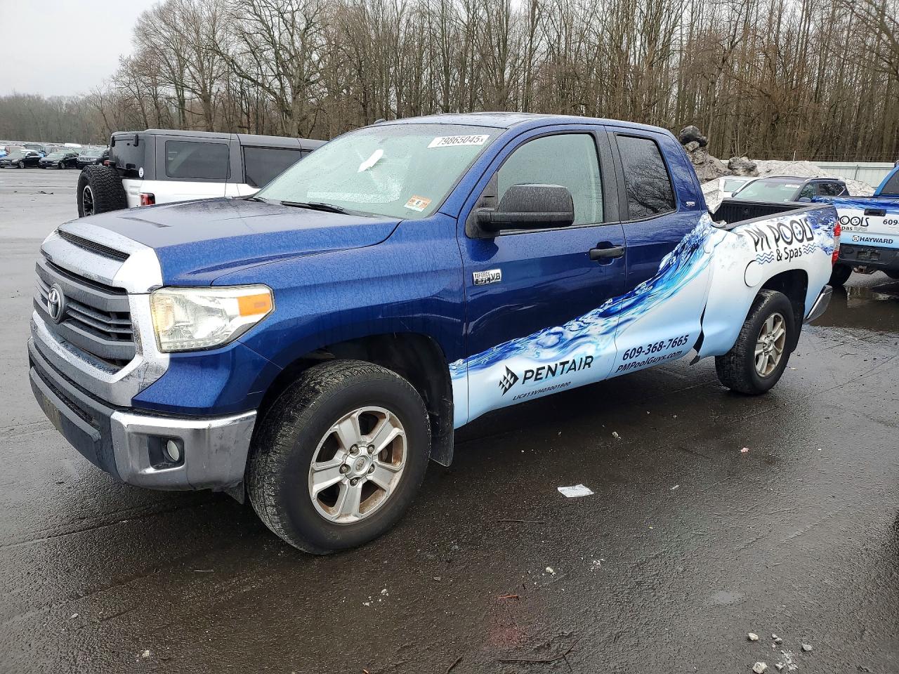Salvage Toyota Tundra Image