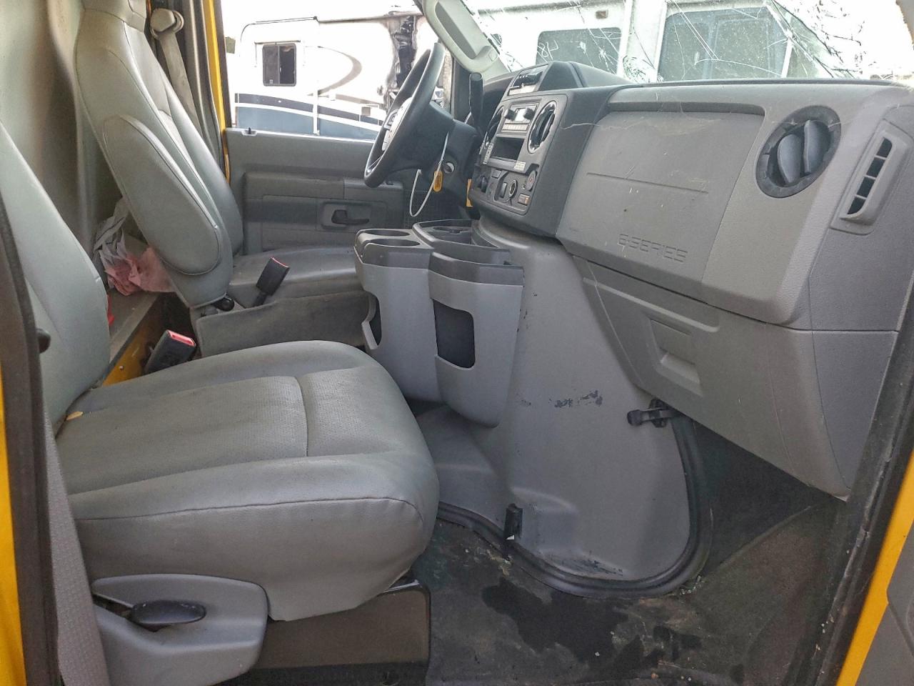 Ford E-350