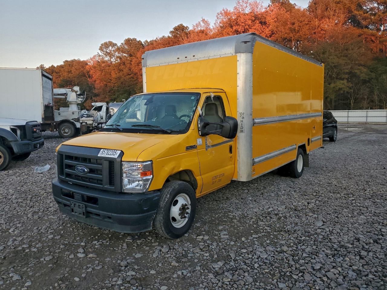 Ford E-350