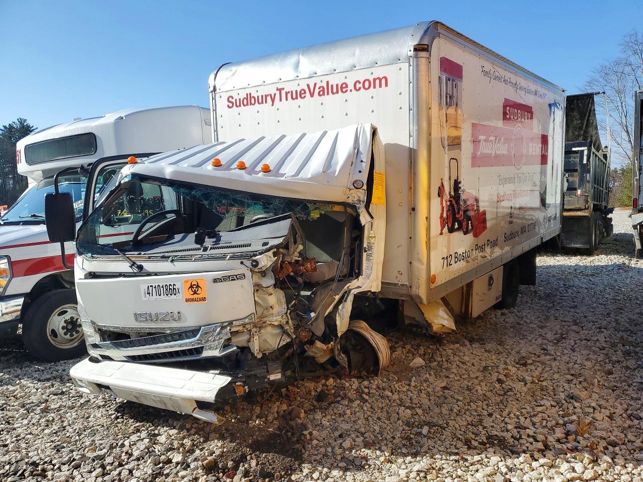 Salvage Isuzu Npr Image