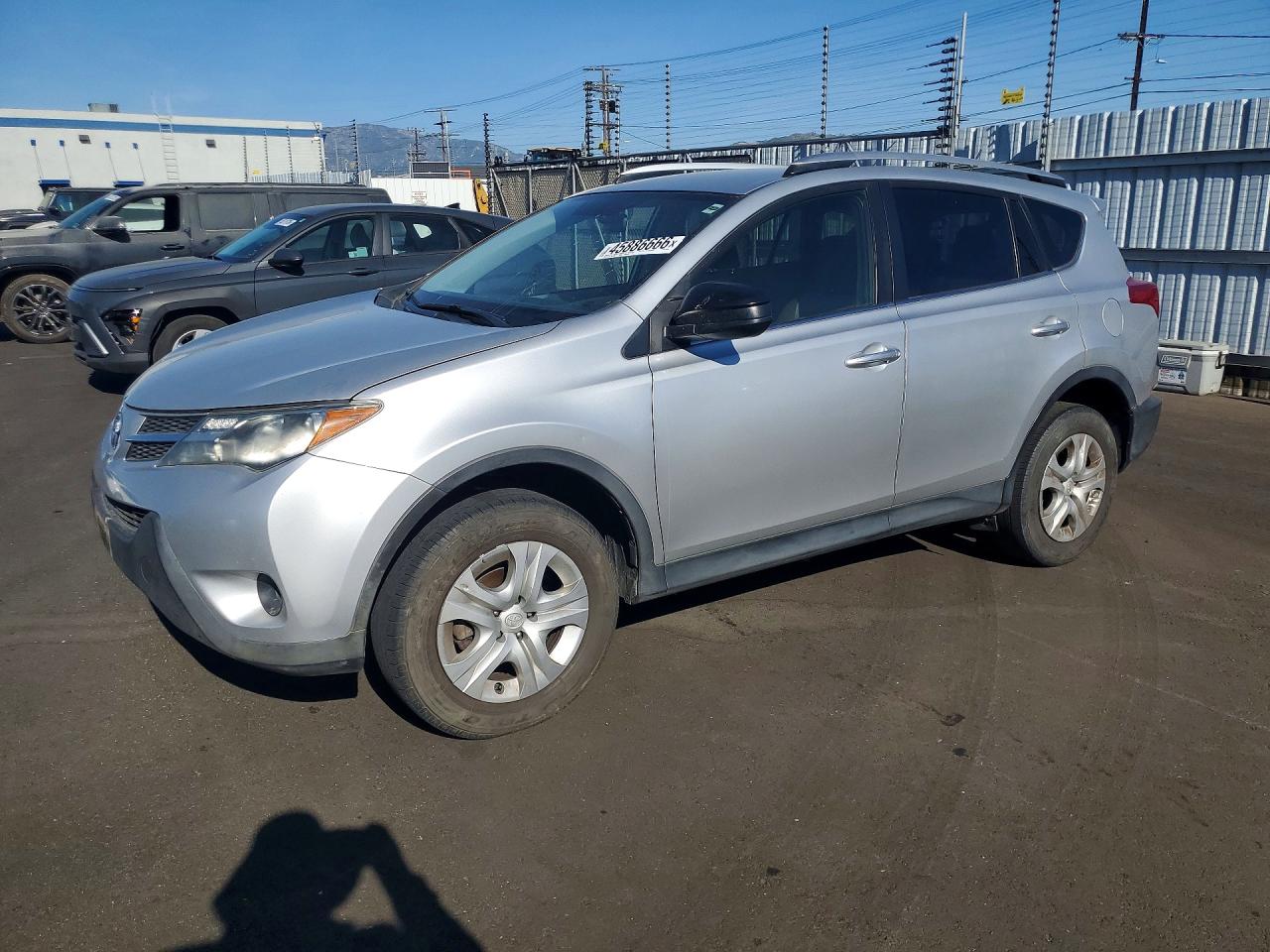 Salvage Toyota RAV4 Image