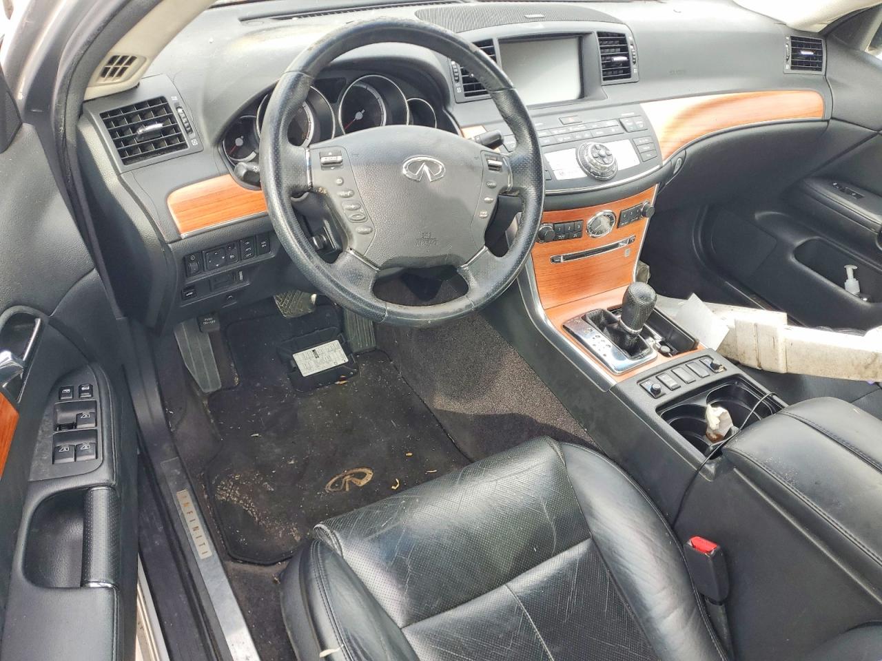 INFINITI M35 Base