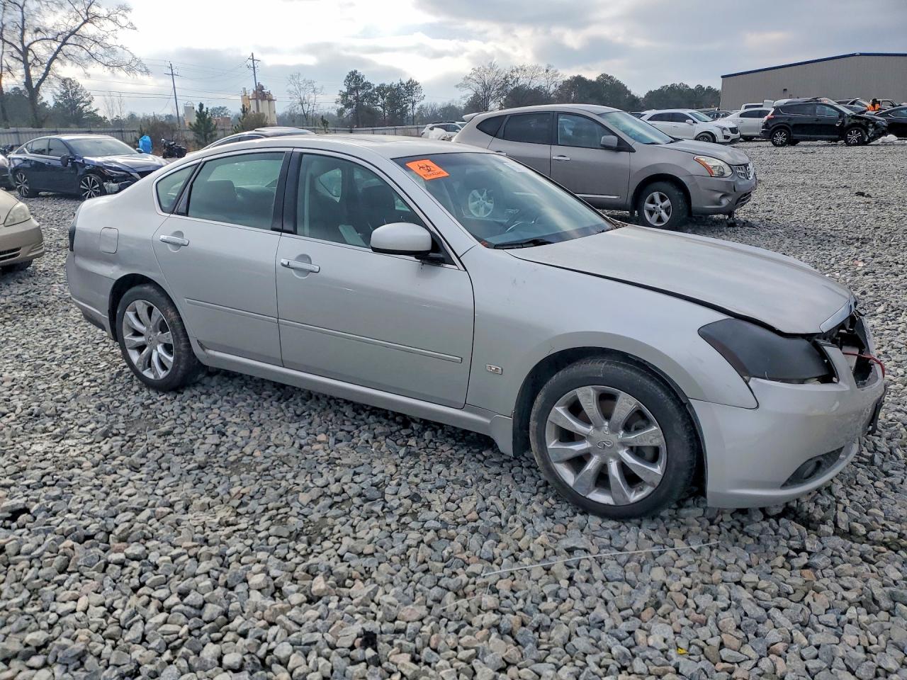 INFINITI M35 Base