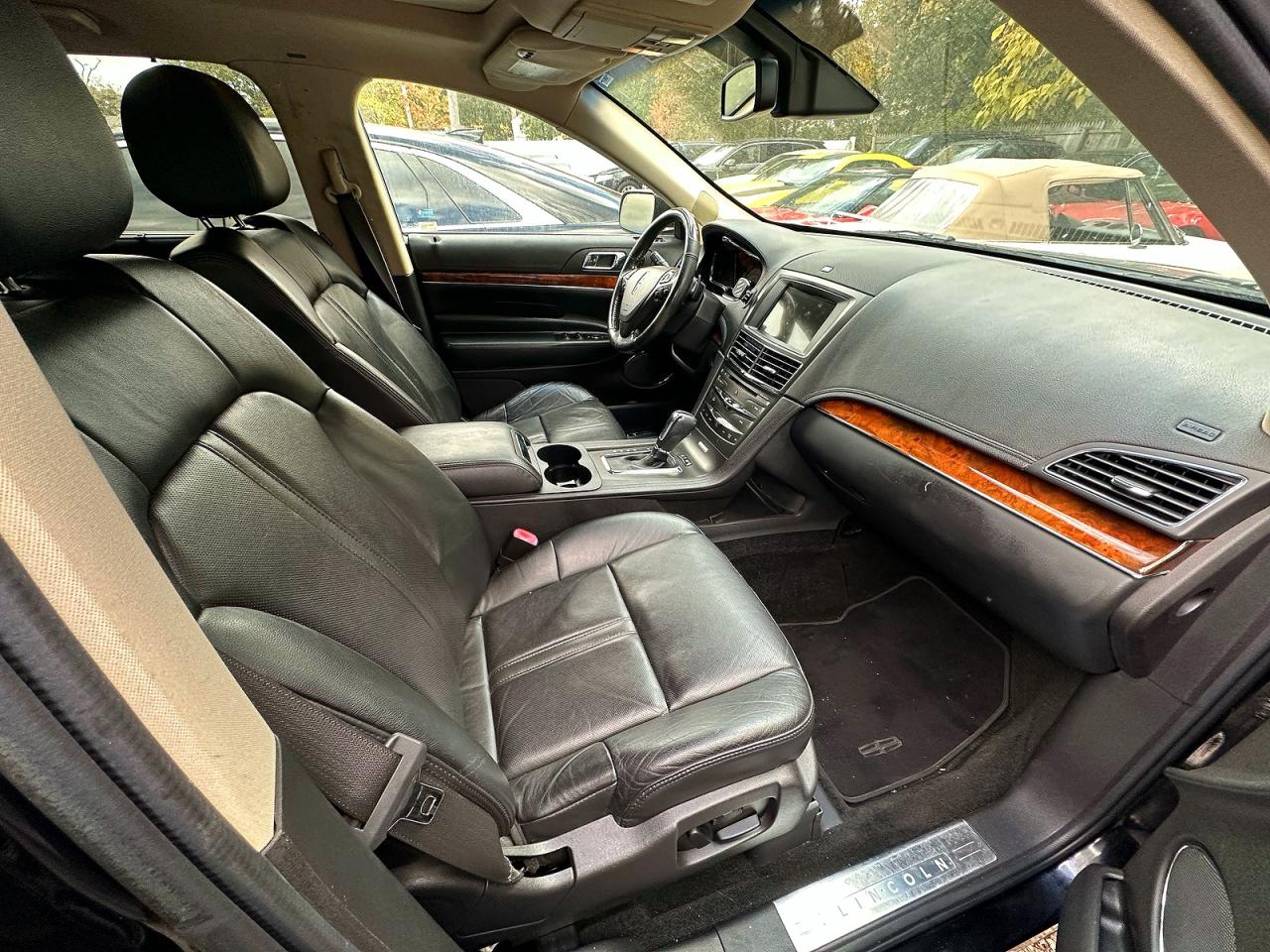 Lincoln MKT
