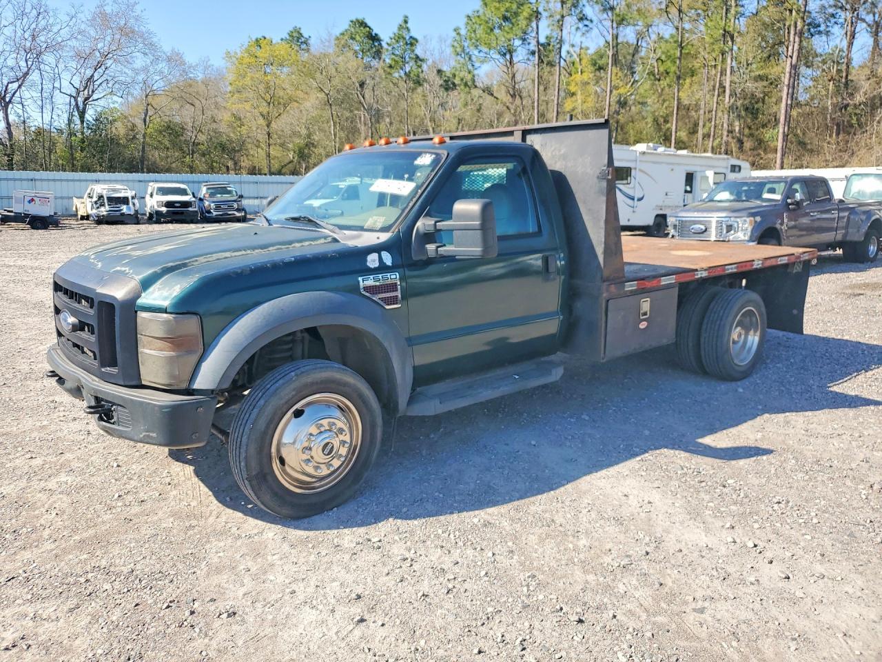 Salvage Ford F-550 Image
