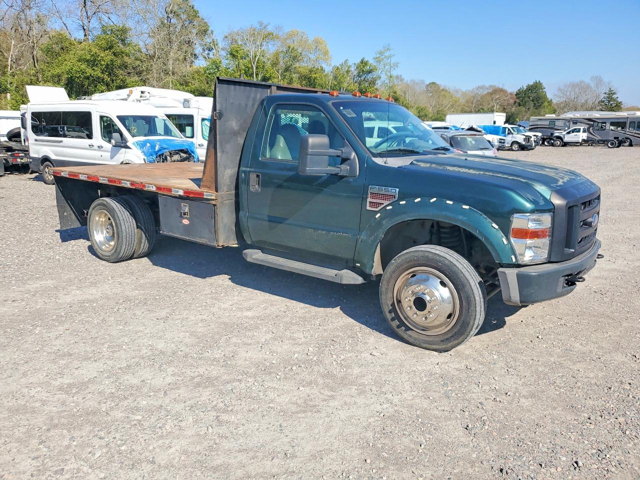 Ford F-550 Super Duty