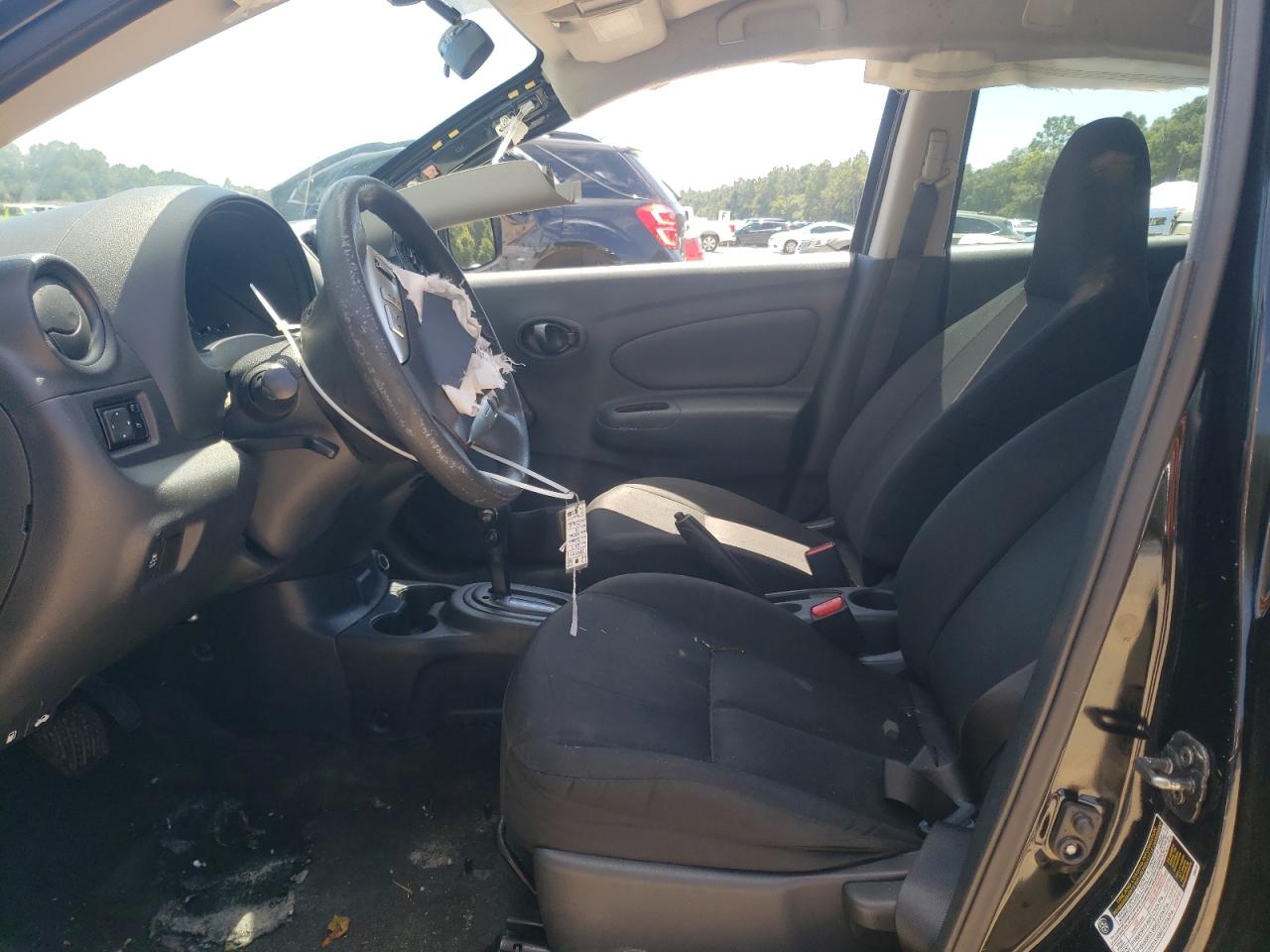 Nissan Versa S