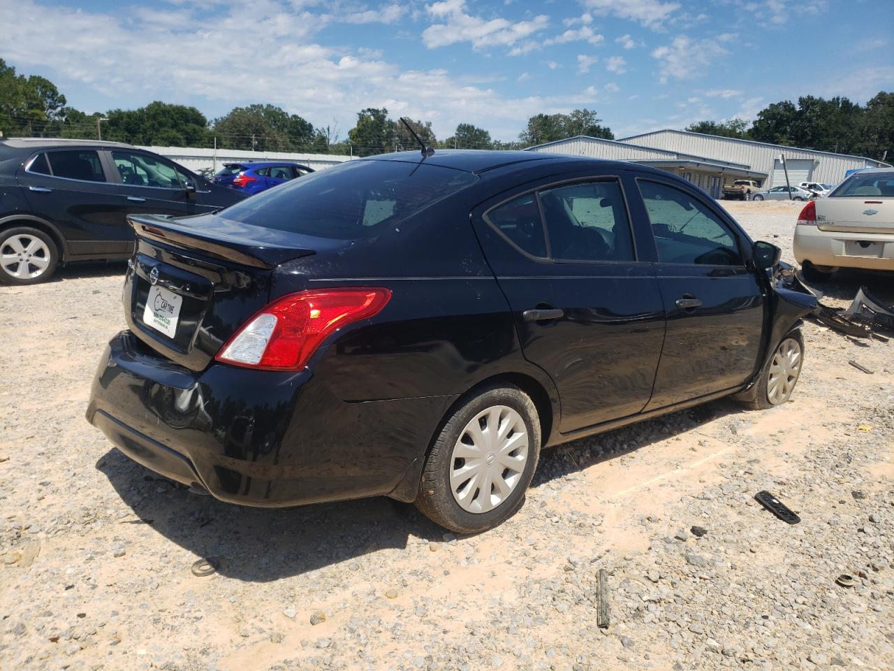 Nissan Versa S