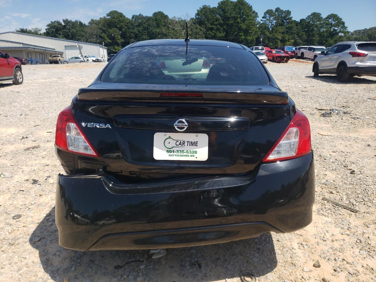 Nissan Versa S