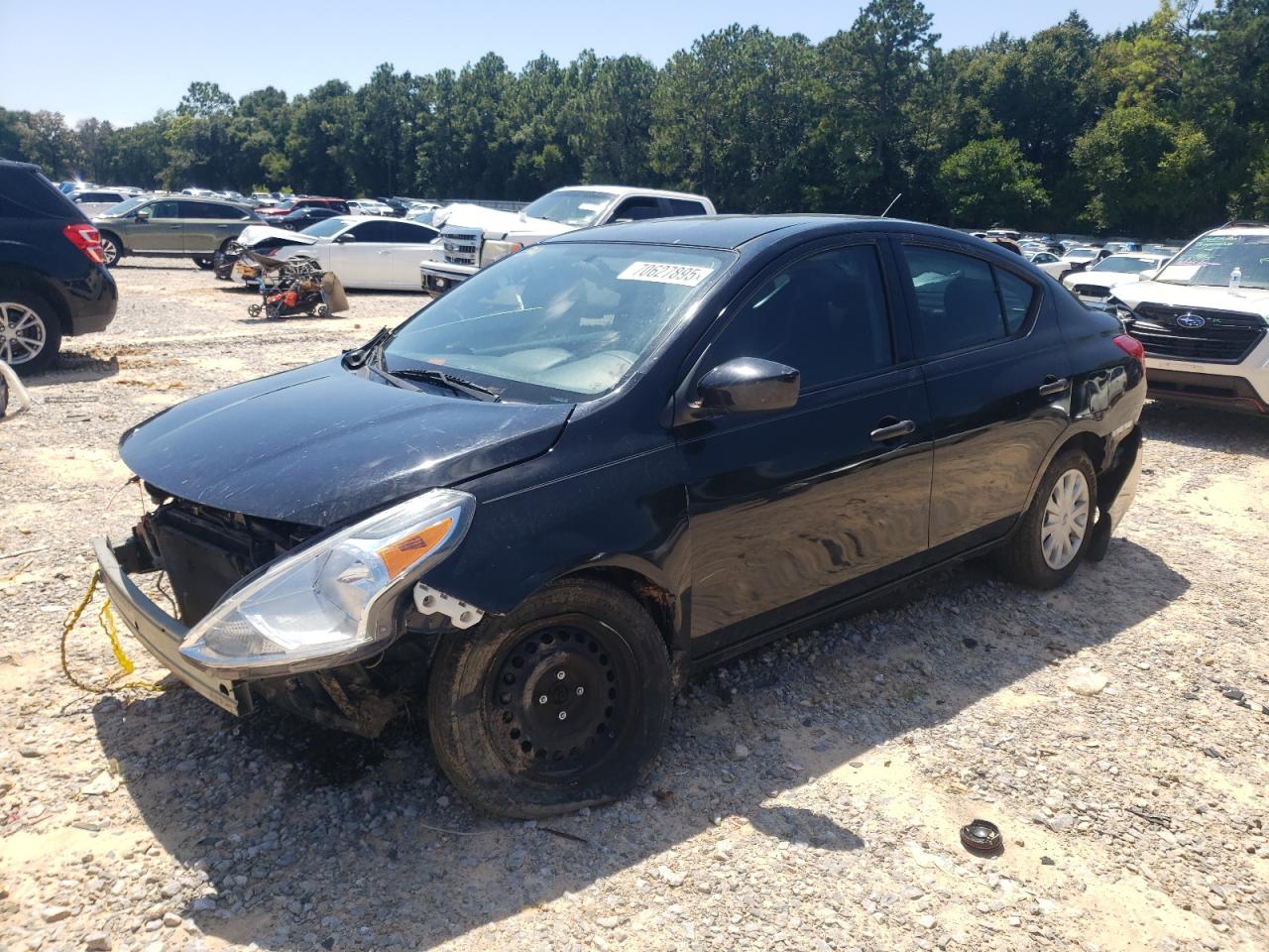 Salvage Nissan Versa Image