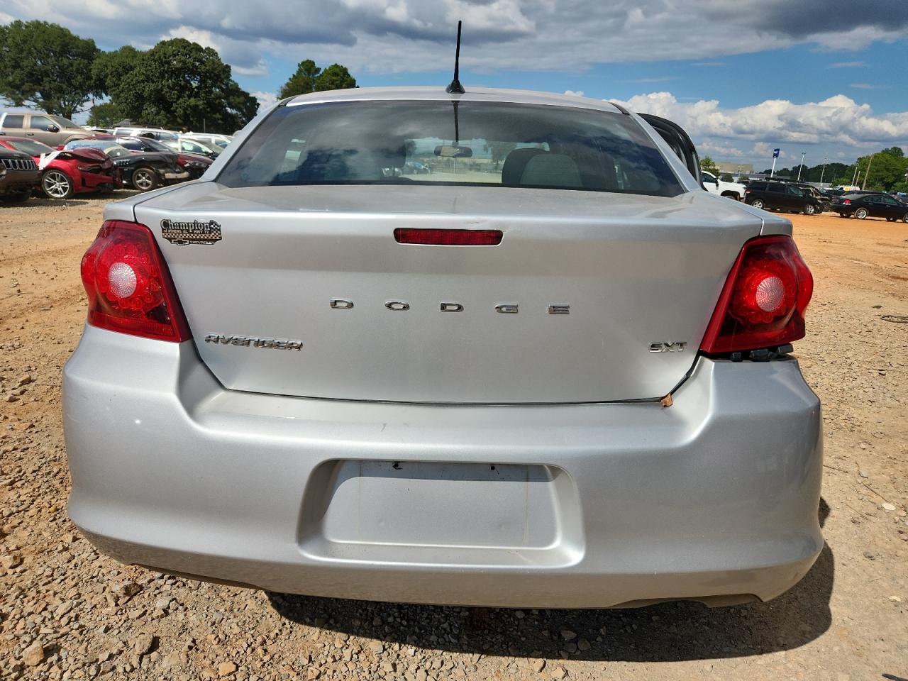 Dodge Avenger Sxt