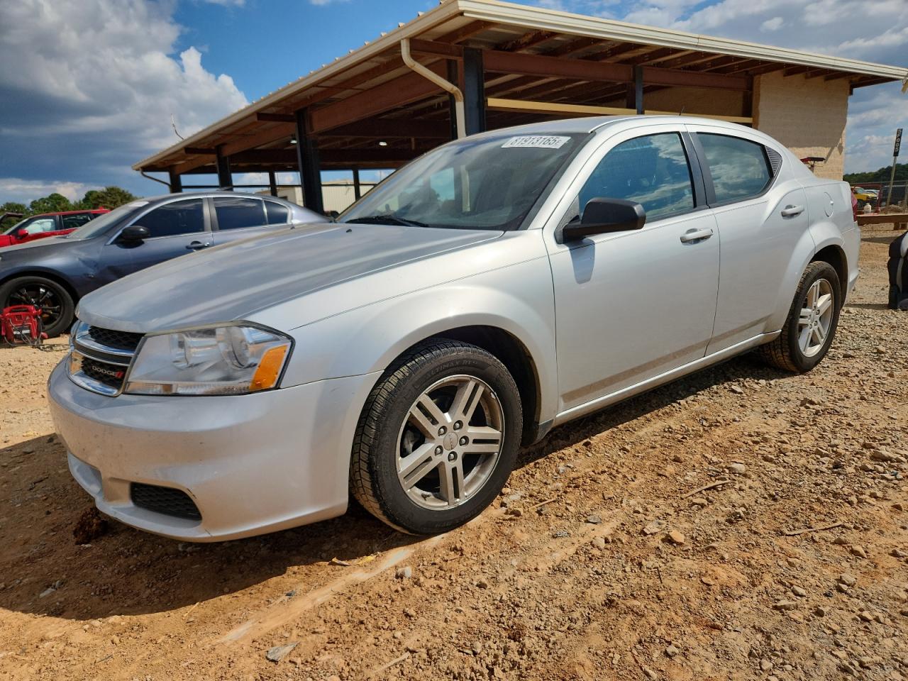 Salvage Dodge Avenger Image