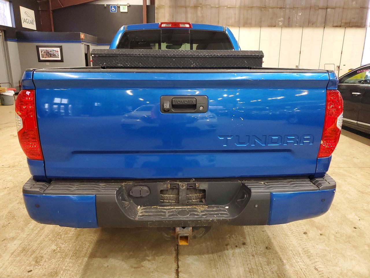 Toyota Tundra Sr5