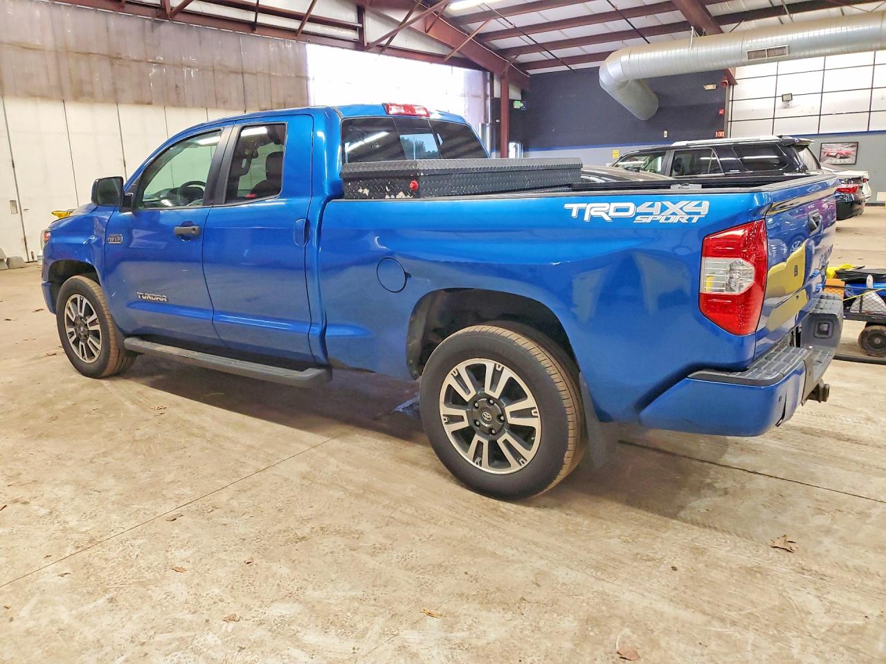 Toyota Tundra Sr5
