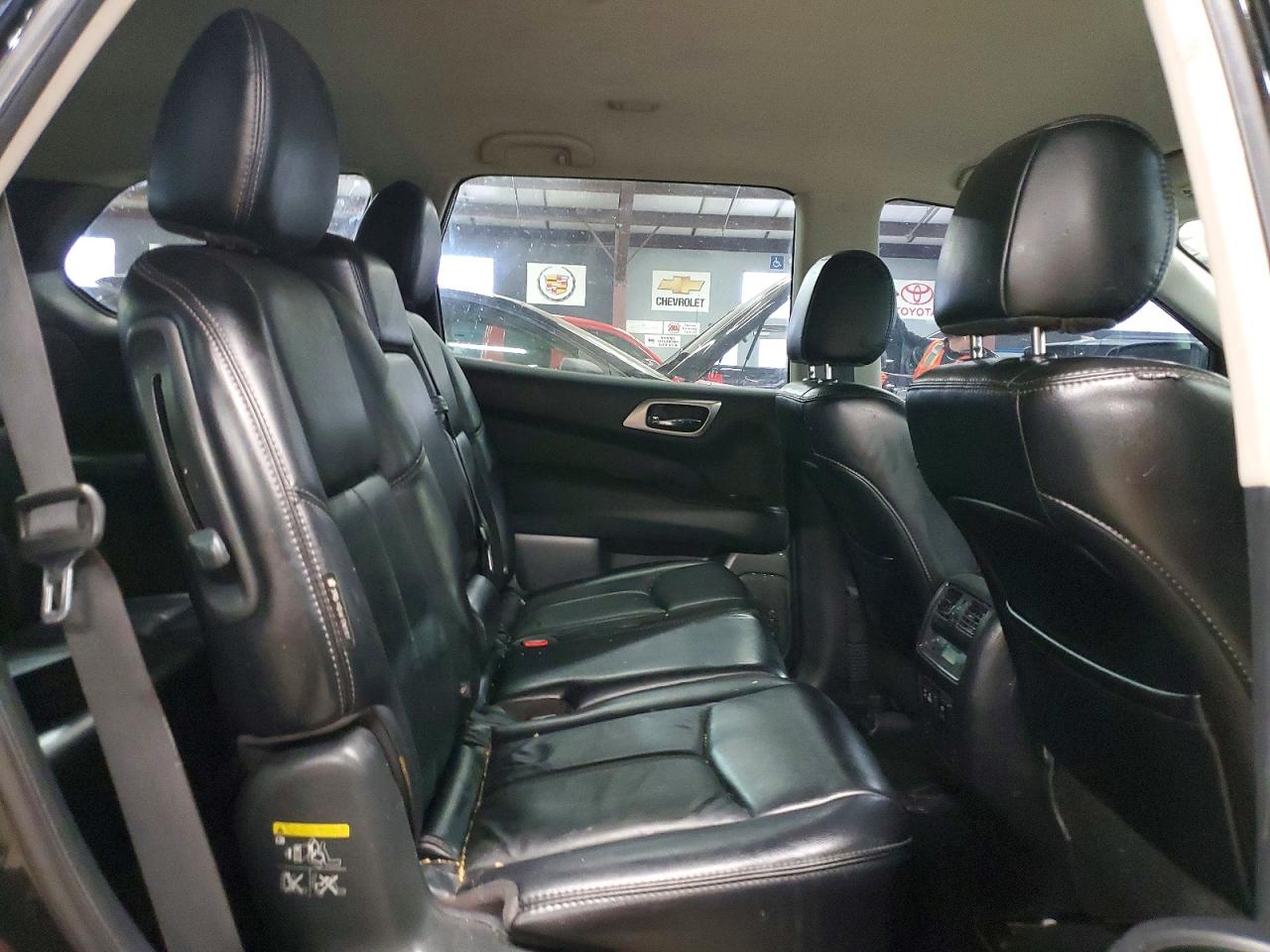 Nissan Pathfinder Sl