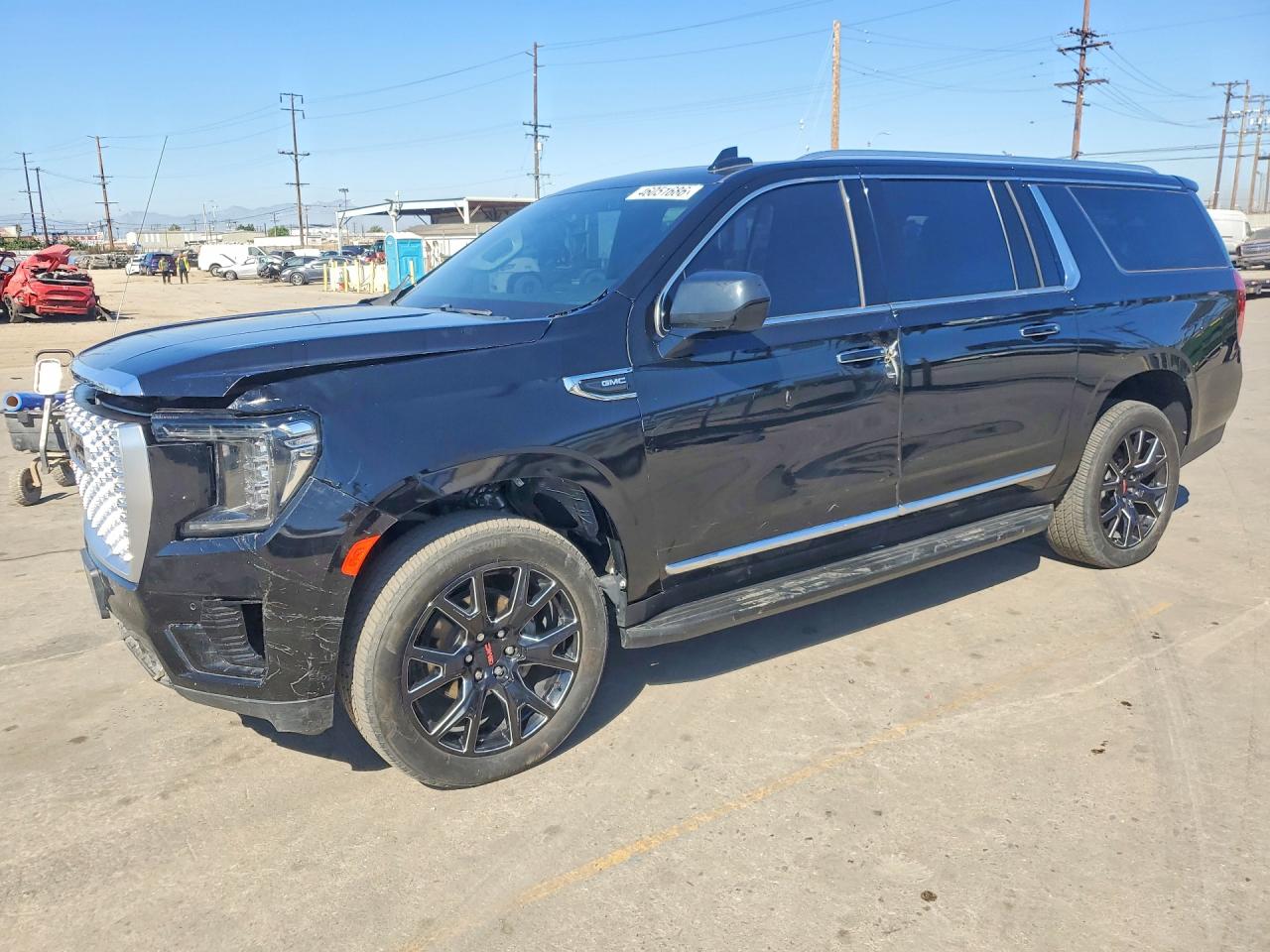 Salvage GMC Yukon Image