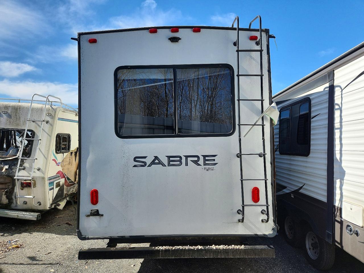 Forest Riv Sabre