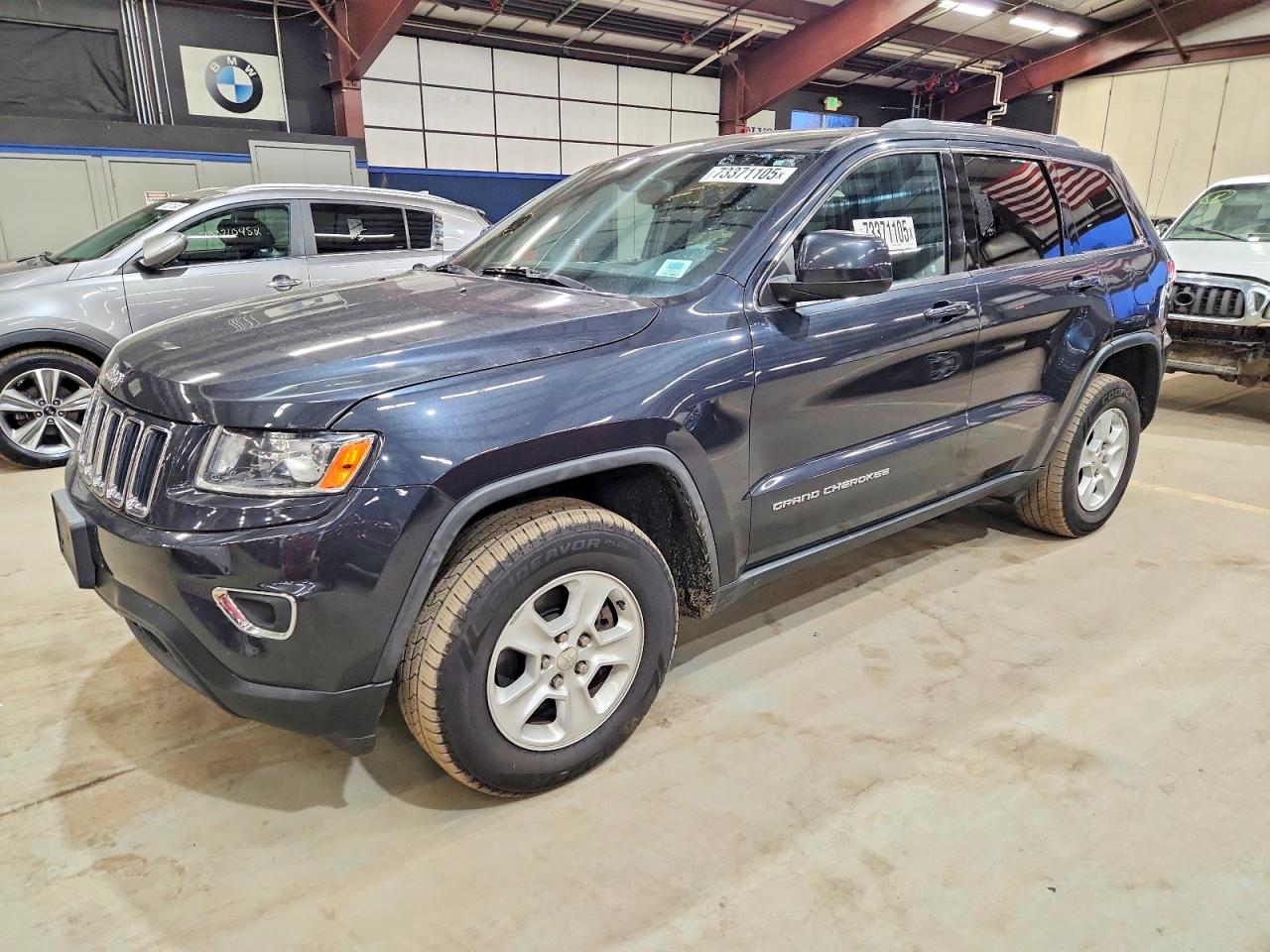Salvage Jeep Grand Cherokee Image