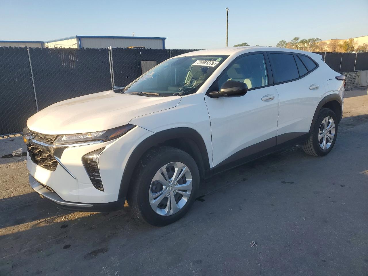 Salvage Chevrolet Trax Image