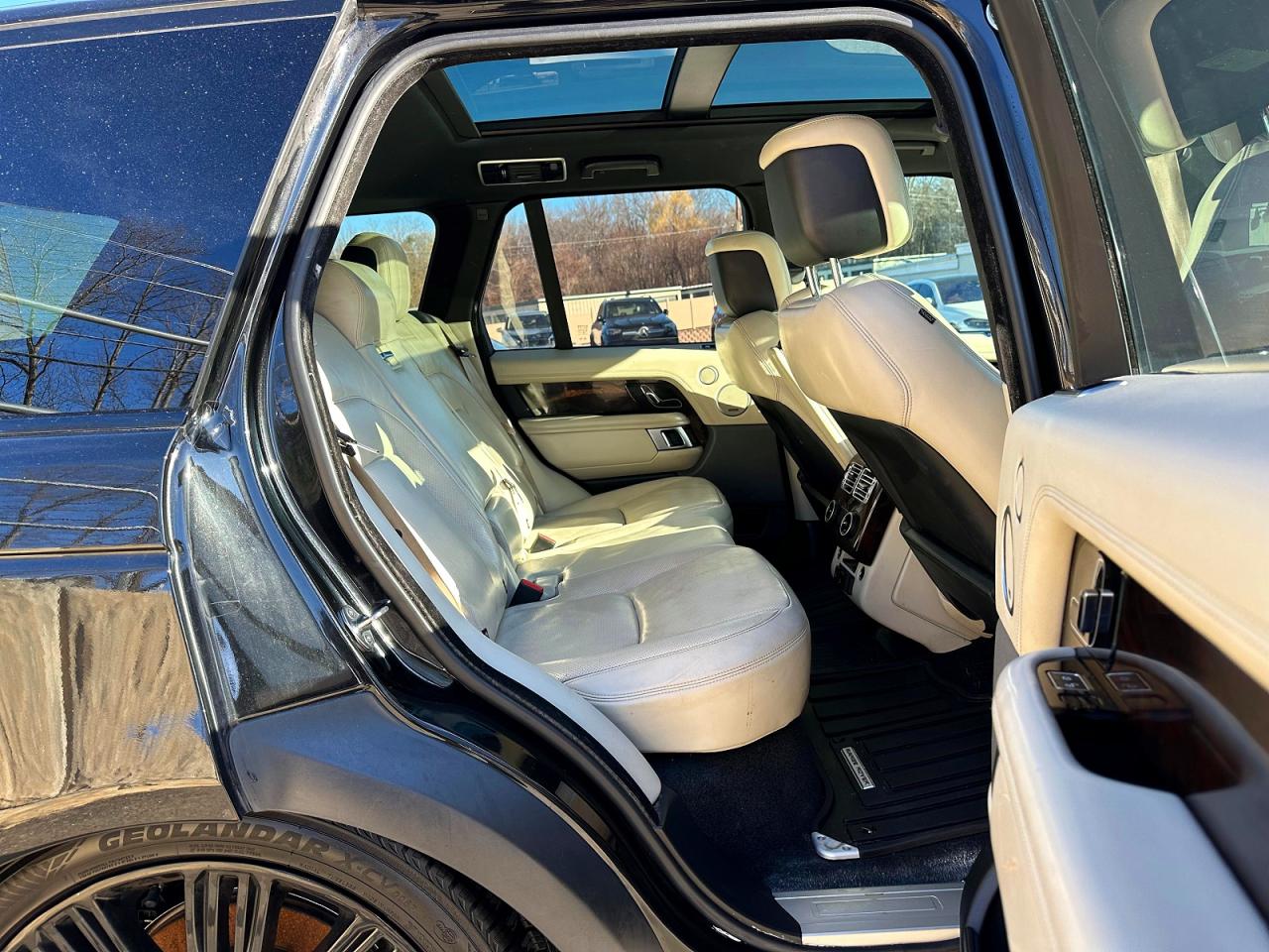 Land Rover Range Rover P525 Hse