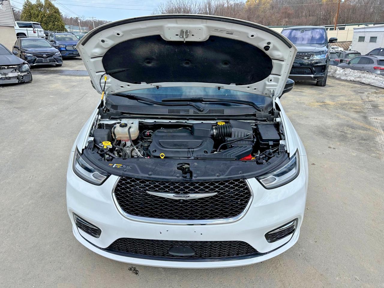 Chrysler Pacifica Touring L