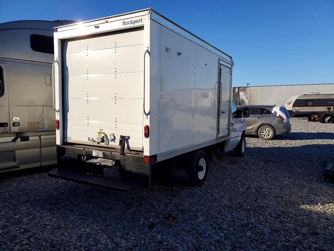 Ford Econoline E350 Super Duty Van