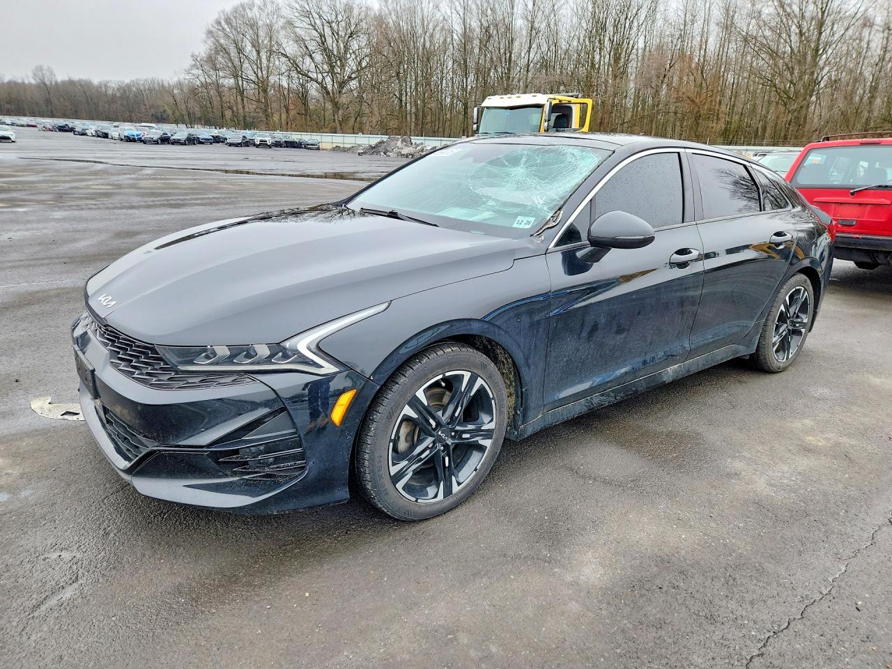 Salvage Kia K5 Image