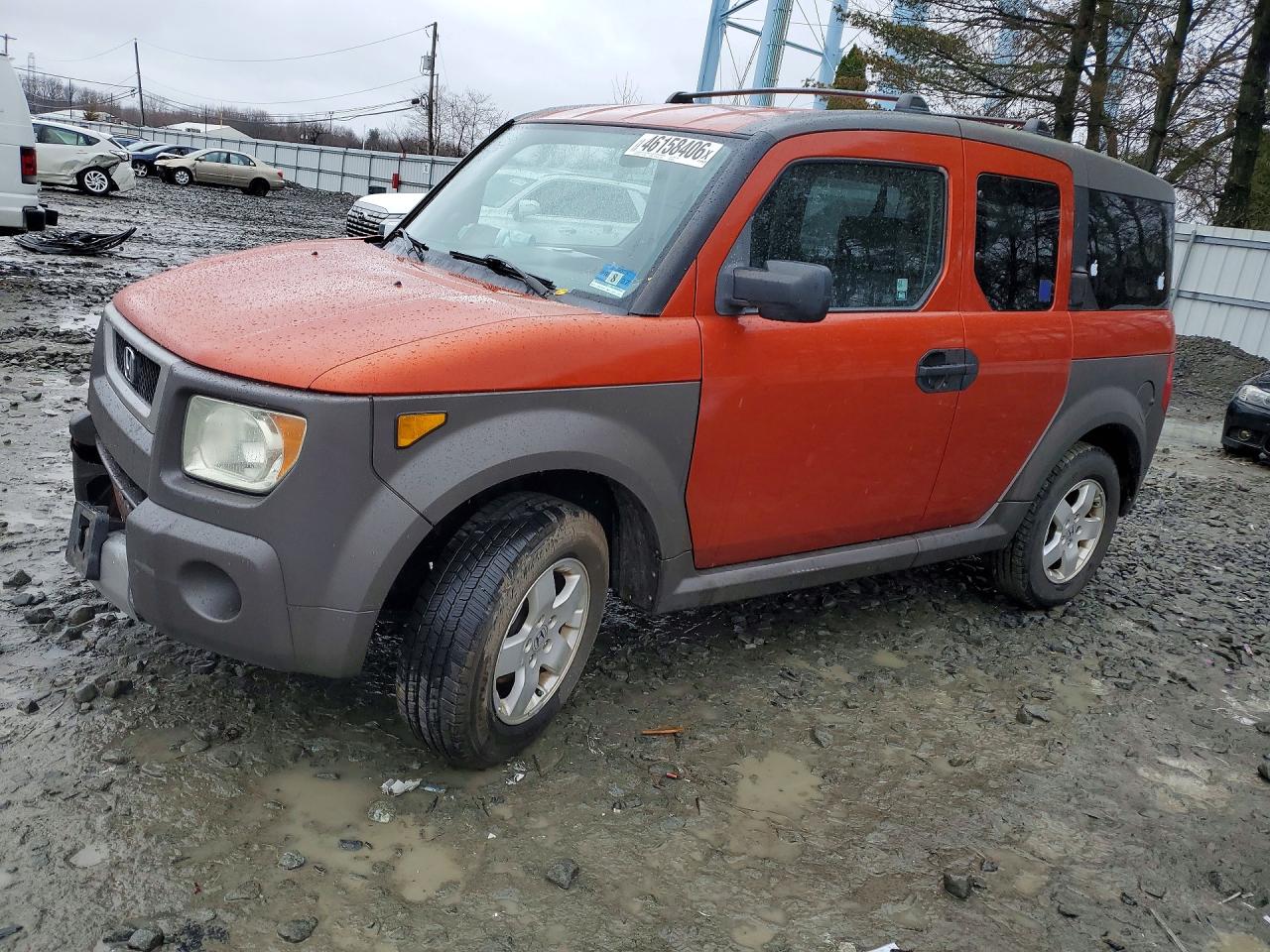 Salvage Honda Element Image
