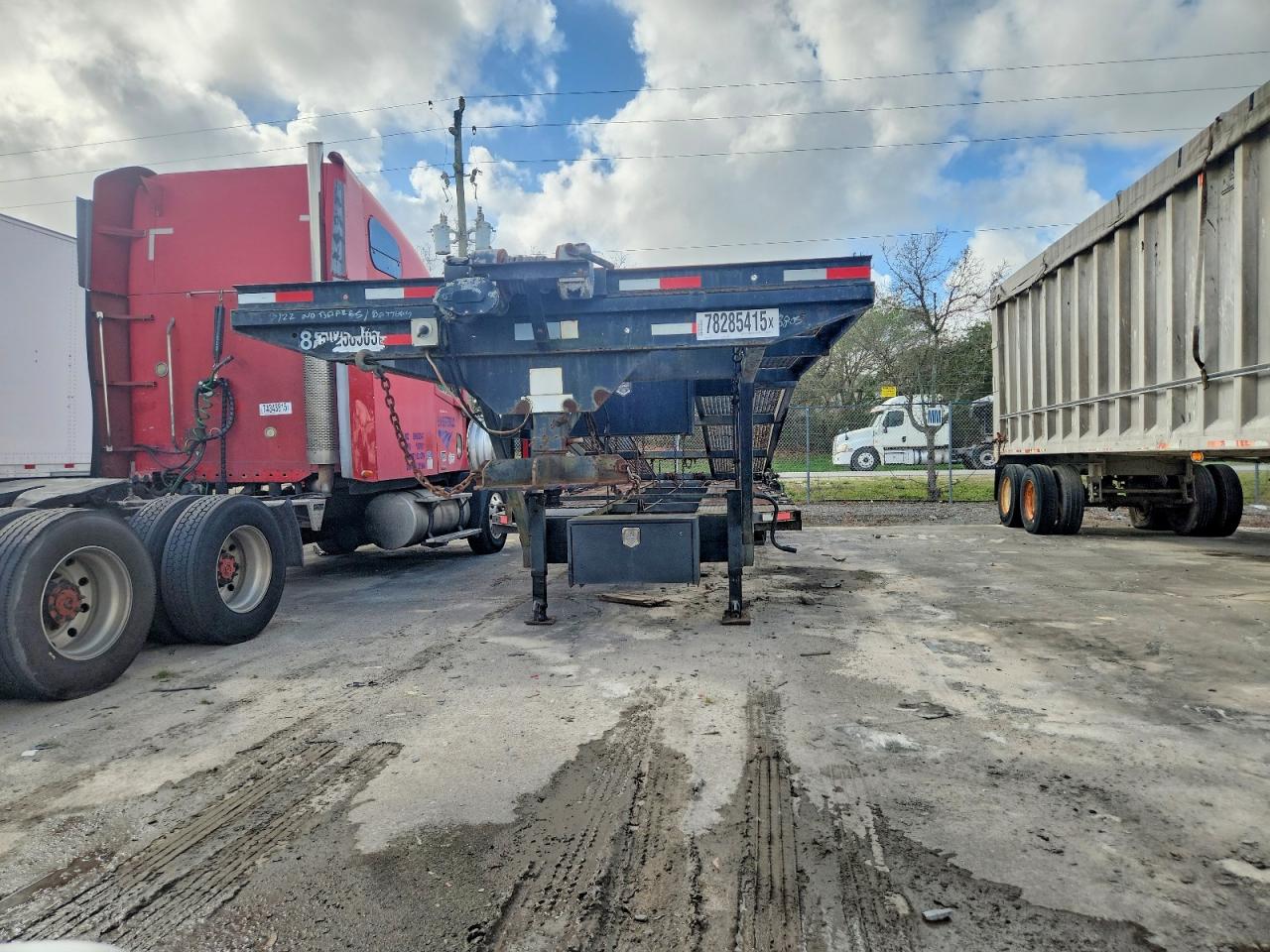 Kaufman Cartrailer
