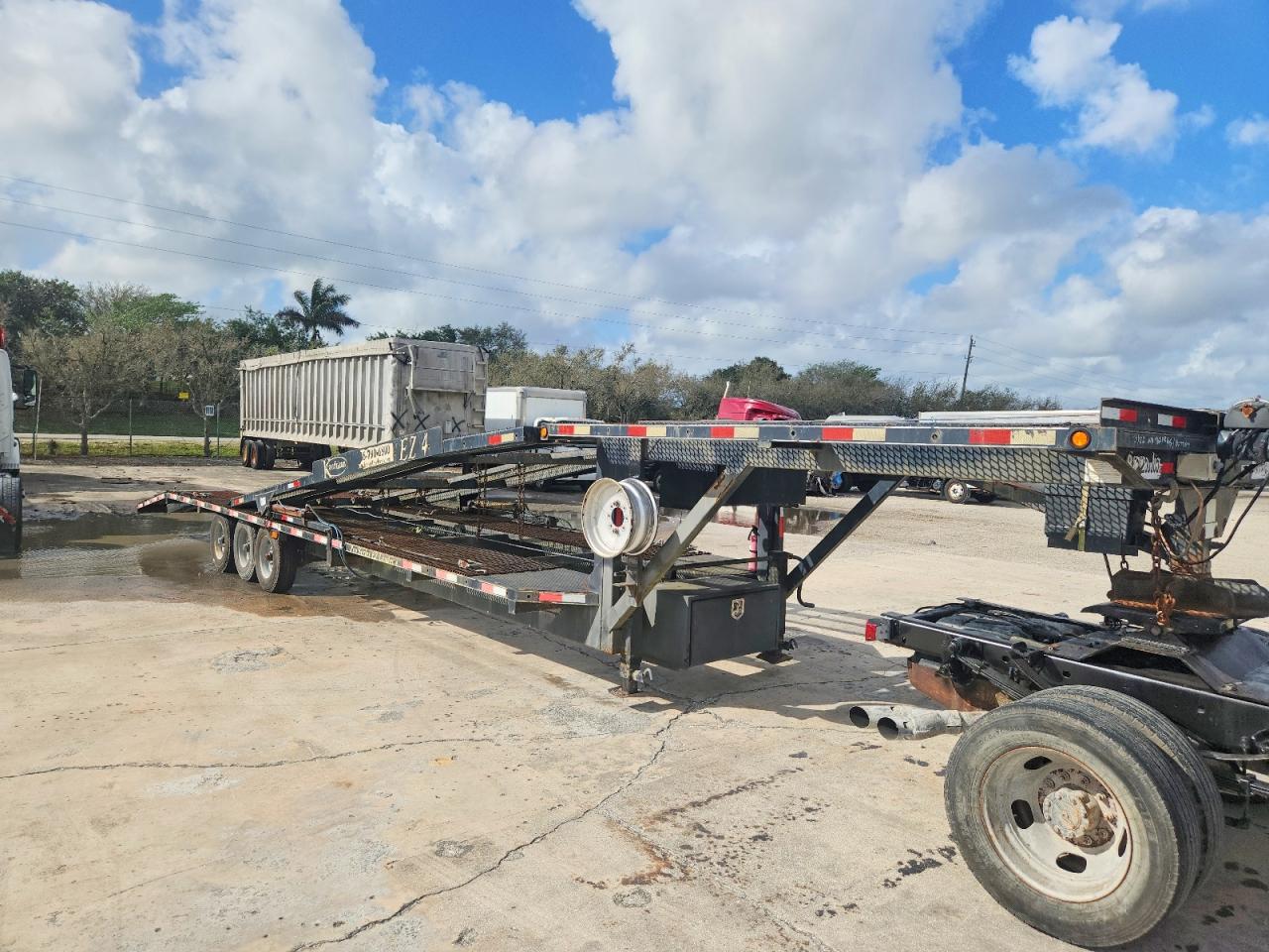 Kaufman Cartrailer