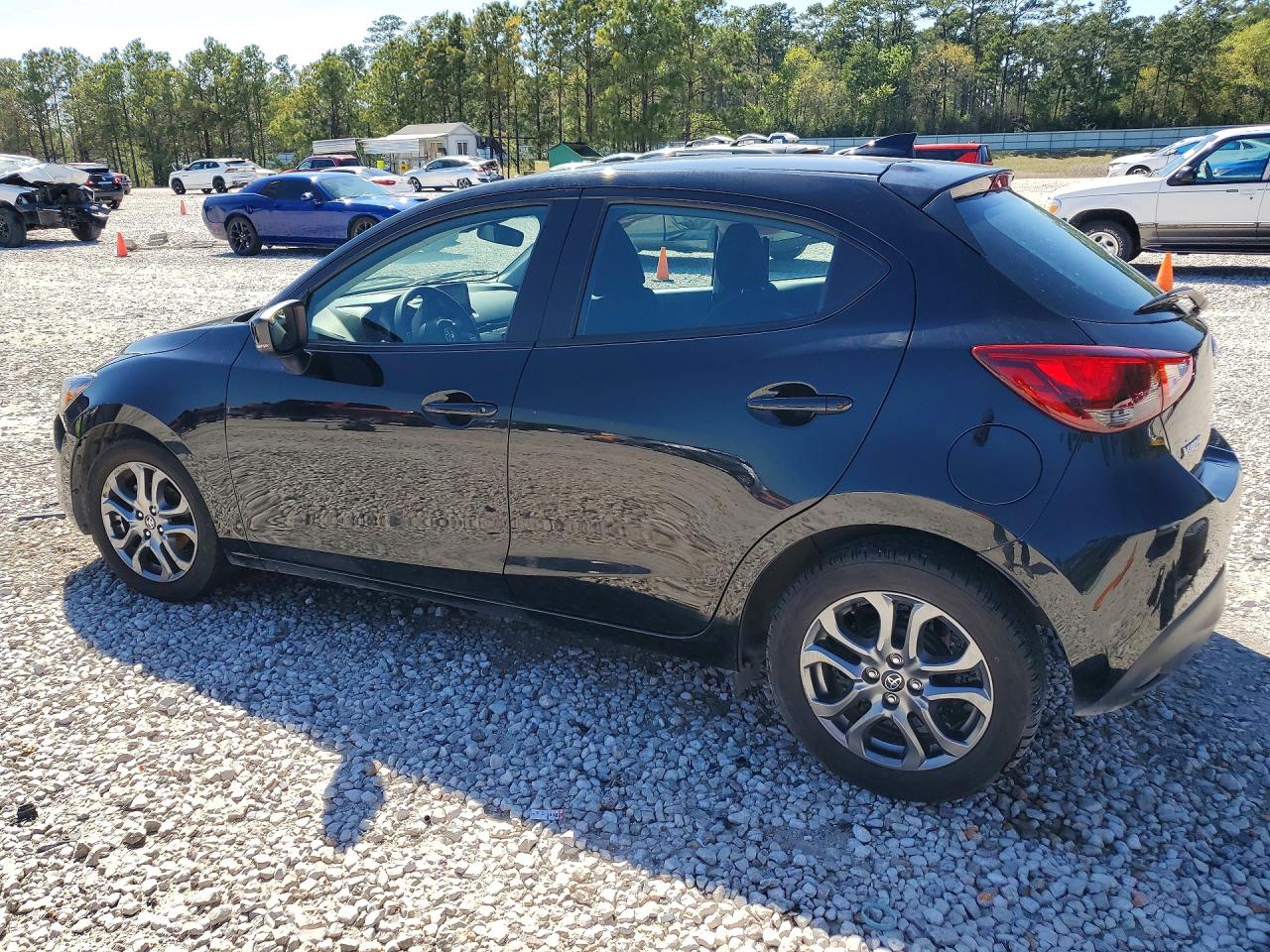 Toyota Yaris Le