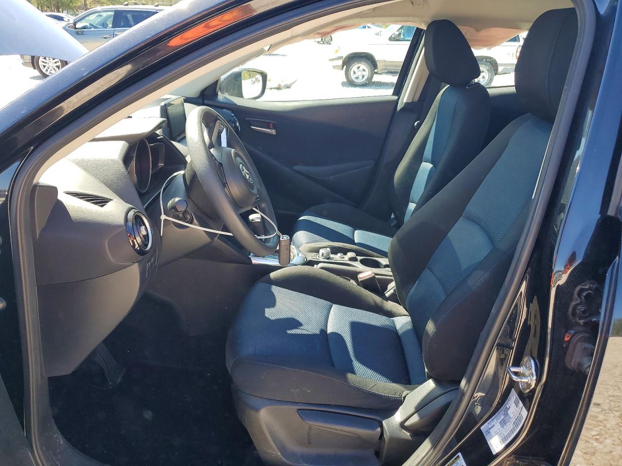 Toyota Yaris Le