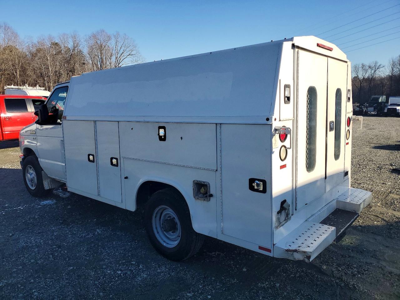 Ford Econoline E350 Super Duty Van