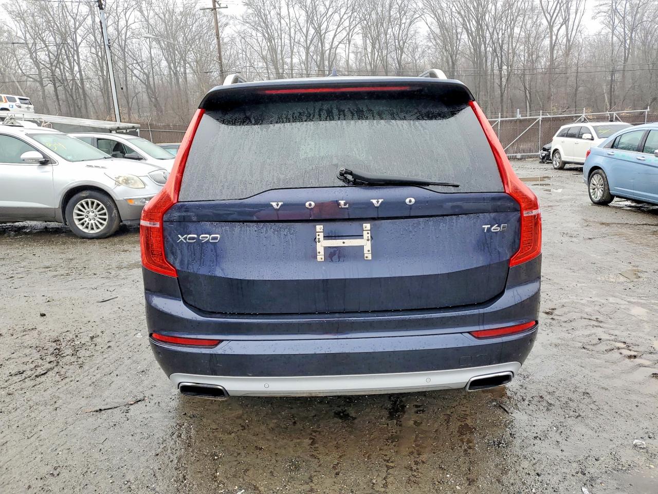 Volvo XC90 T6