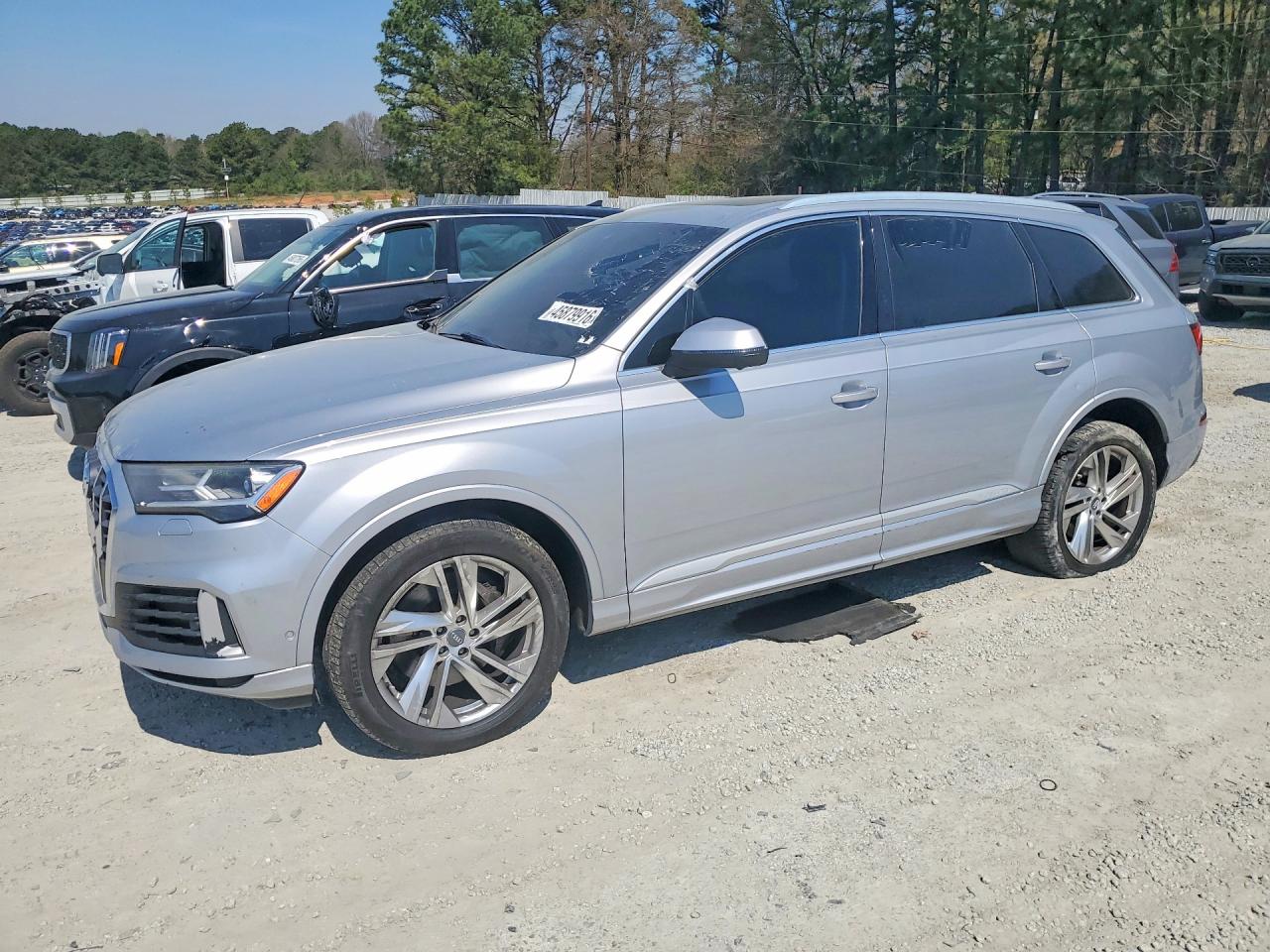Salvage Audi Q7 Image