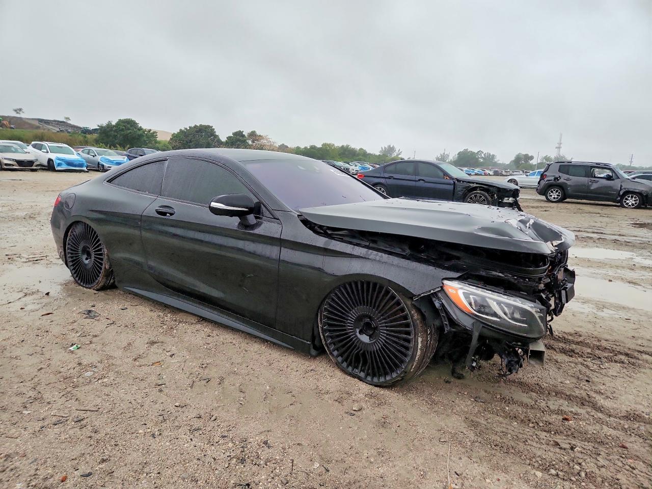 Mercedes-Benz S-Class 550