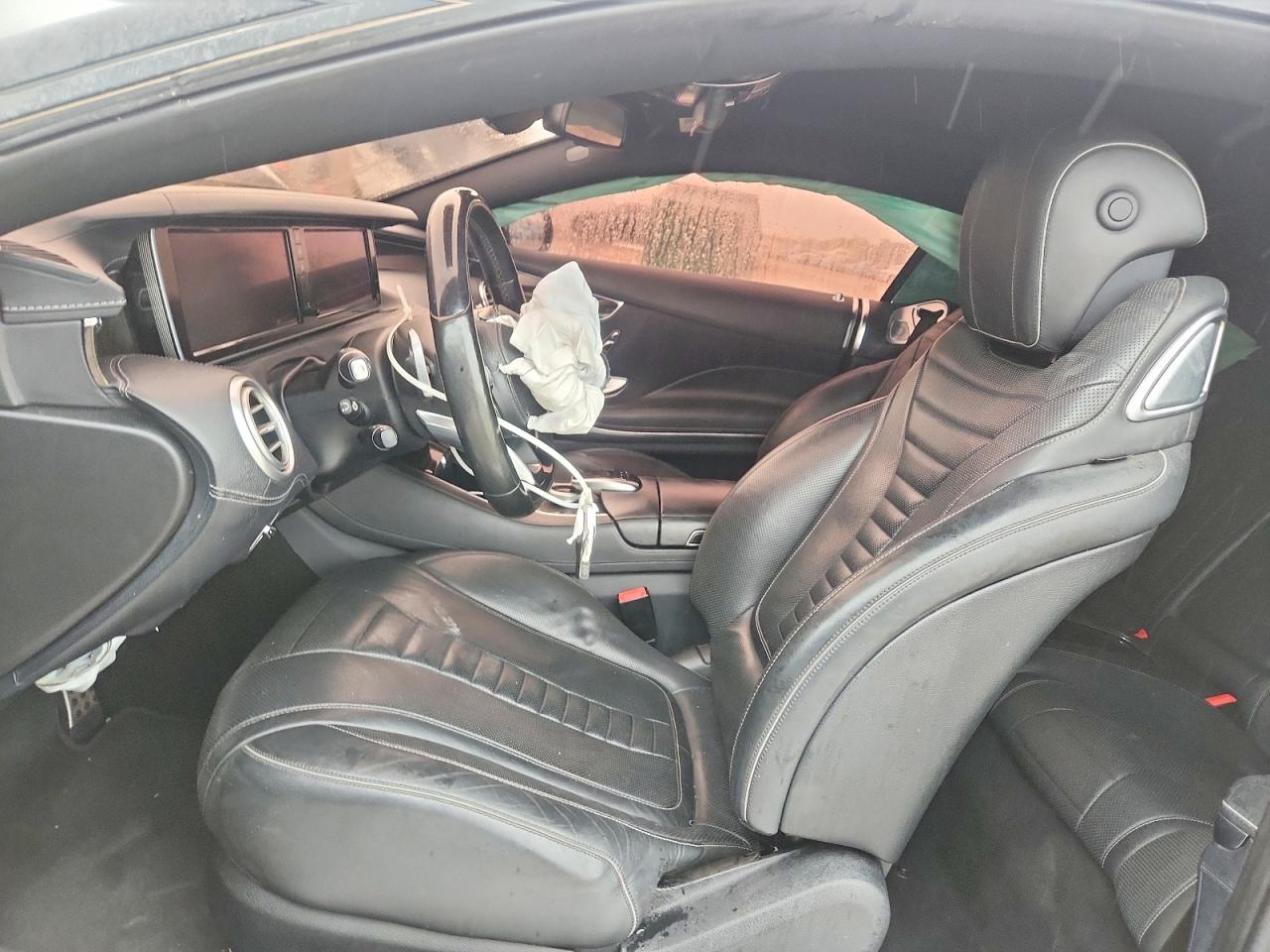 Mercedes-Benz S-Class 550