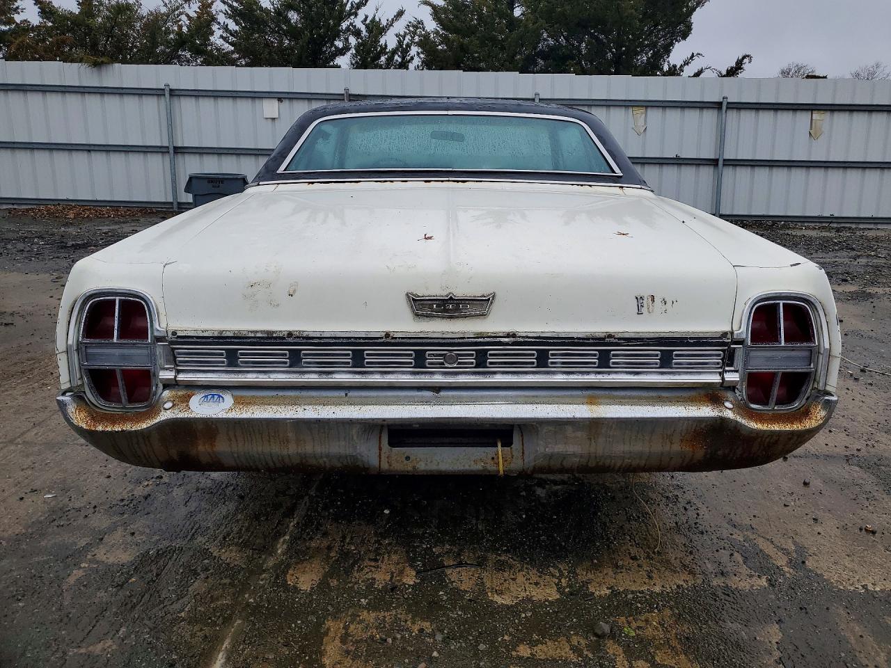 Ford LTD