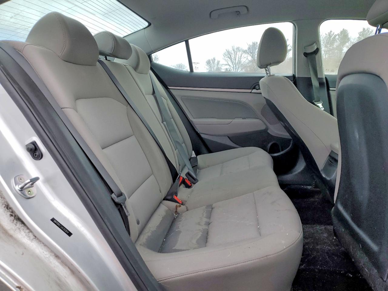 Hyundai ELANTRA Sel