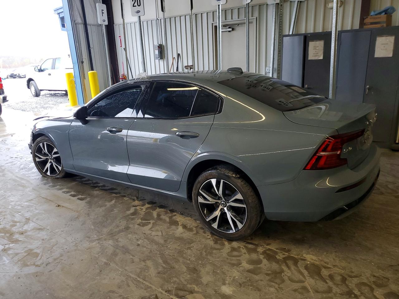 Volvo S60 Core