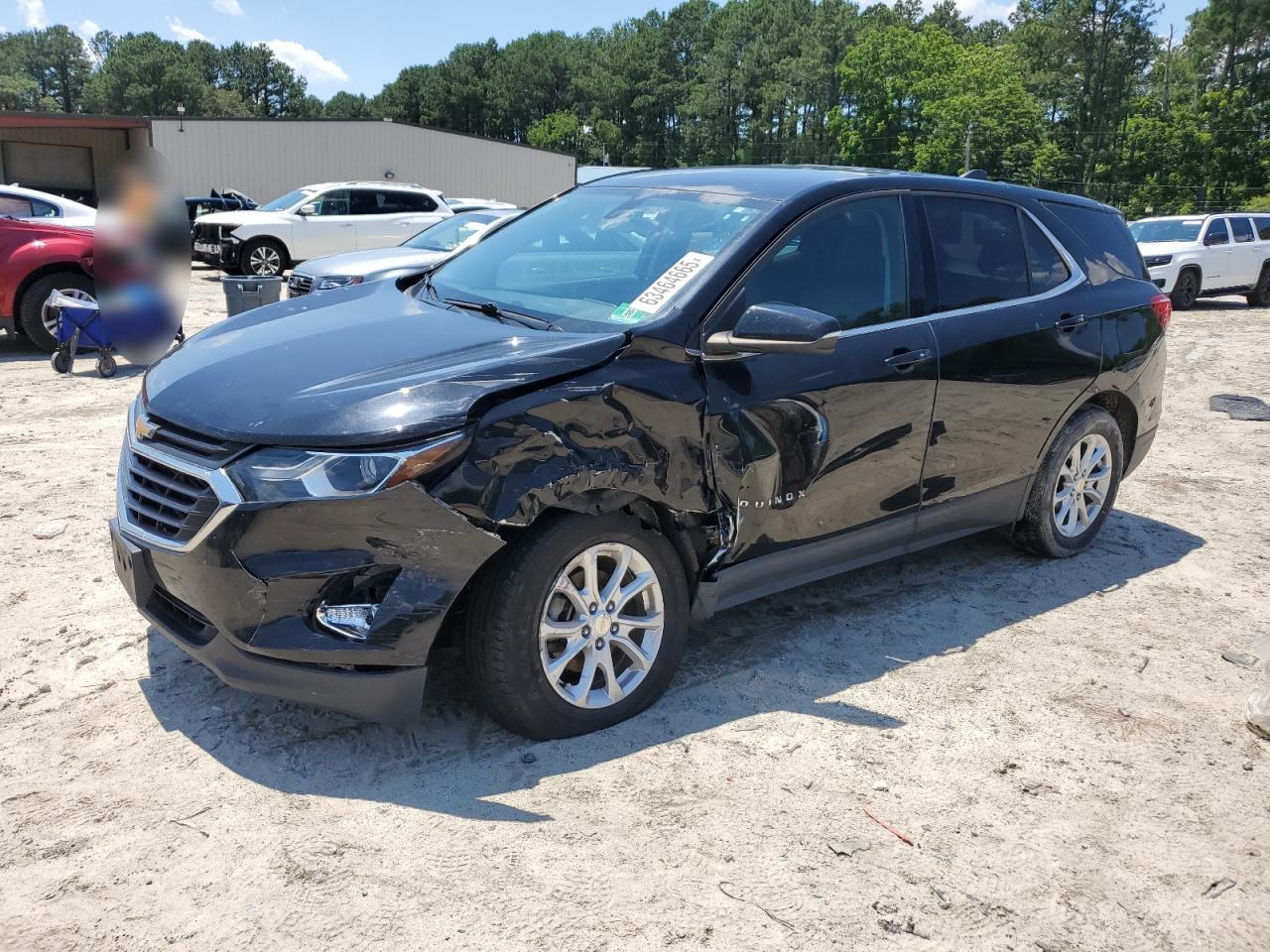 Salvage Chevrolet Equinox Image