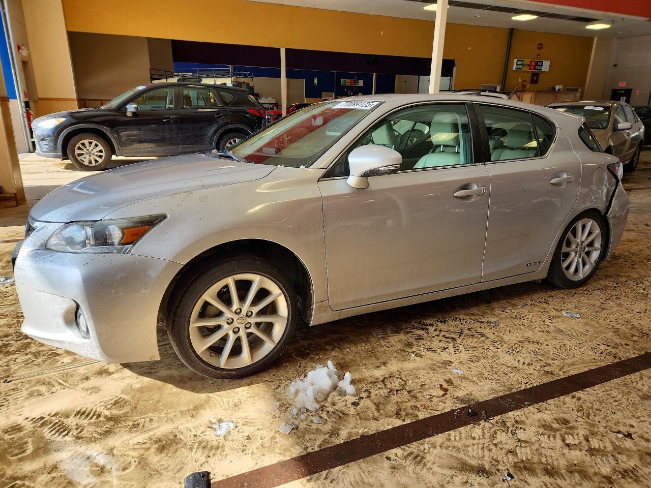 Salvage Lexus Ct Image