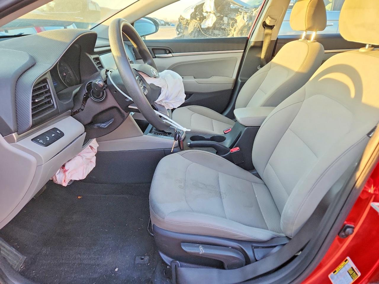 Hyundai ELANTRA Sel